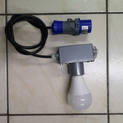 Winch light with 16A 2Pole + Earth blue plug connector